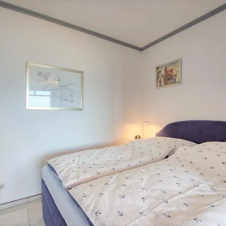 - Haus A, App 0a0405 *